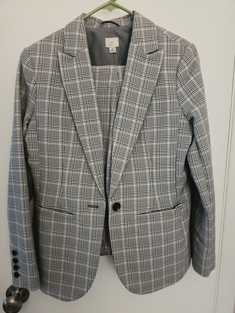 Plaid Single-Button Womens Blazer - Gray/Black